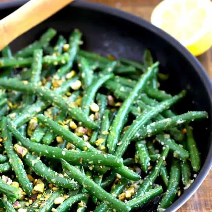 Sautéed garlic green beans