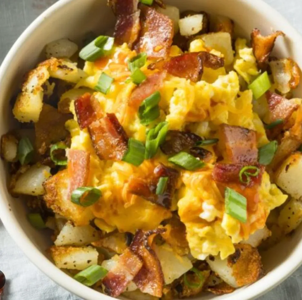 Scrambled Egg & Bacon Breakfast Bowl